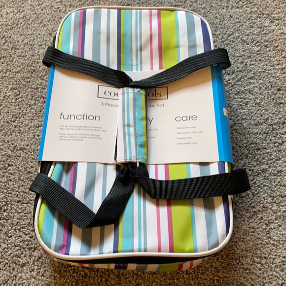 3 Piece Bake and Take Set 2.3 QT - Picture 4 of 4